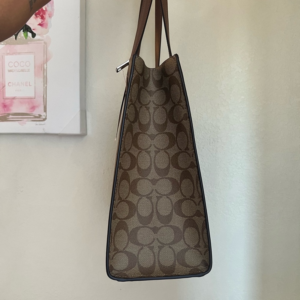 Authentic Coach Tote - Picture 6 of 9